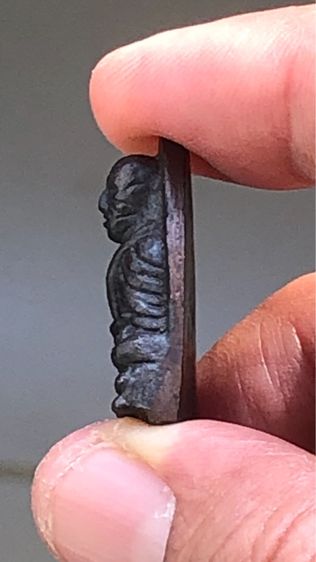 พระหลวงปู่ทวด พิมพ์เตารีดเล็กอาปาเช่แข้งขีด วัดช้างให้ ปี2505 รูปที่ 4