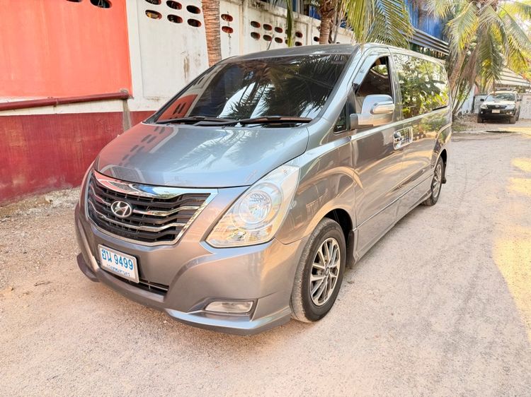 Hyundai H-1  2011 2.5 Deluxe Van ดีเซล ไม่ติดแก๊ส เกียร์อัตโนมัติ เทา รูปที่ 3