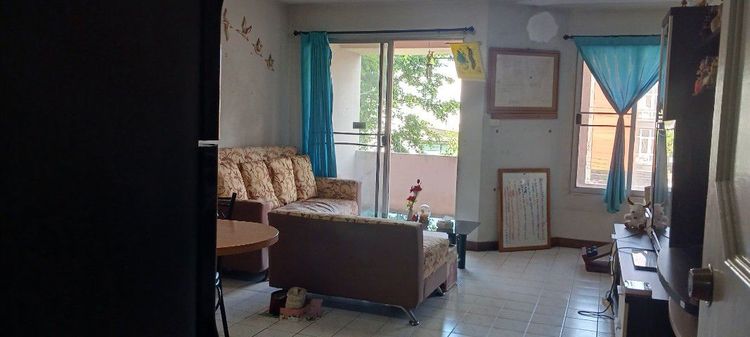 เจ้าของขายเอง เดอะวอเตอร์ฟอร์ด รอยัลสูท ซอยเสนานิคม 1 (65.69 ตรม.) สะดวกใกล้ BTS รัชโยทิน และ สถานีเสนานิคม ออกได้ทั้งพหลโยทิน เกษตร-นวมินทร์ ลาเพร้าว