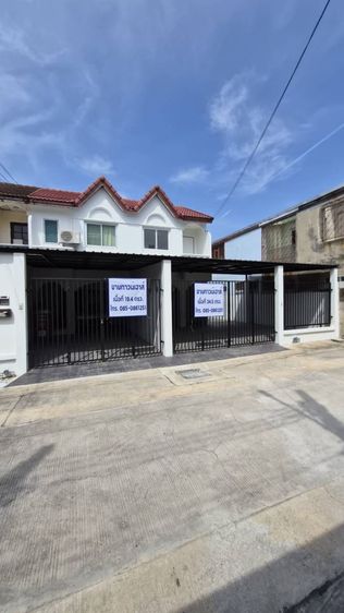 อื่นๆ มีบางส่วน ขายด่วน ทาวน์เฮ้าส์ 2 ชั้น หมู่บ้านธนากรวิลล่า 2 (บางกรวย) รีโนเวทใหม่ทั้งหลัง ใกล้รถไฟฟ้าสายสีแดง ฟรีค่าโอน