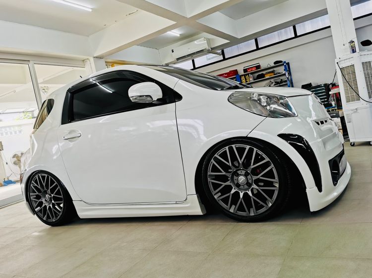 Toyota IQ 2011 1.0 Sedan เบนซิน ไม่ติดแก๊ส เกียร์อัตโนมัติ ขาว รูปที่ 2