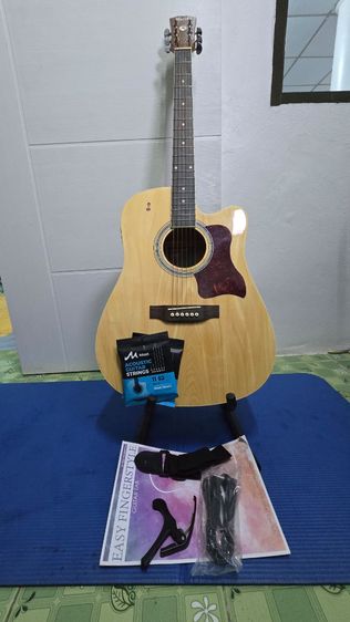 🎸 ขายกีตาร์โปร่งไฟฟ้า สภาพสวย พร้อมใช้งาน อุปกรณ์ครบ