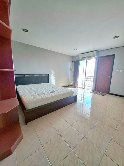 ว่างให้เช่า