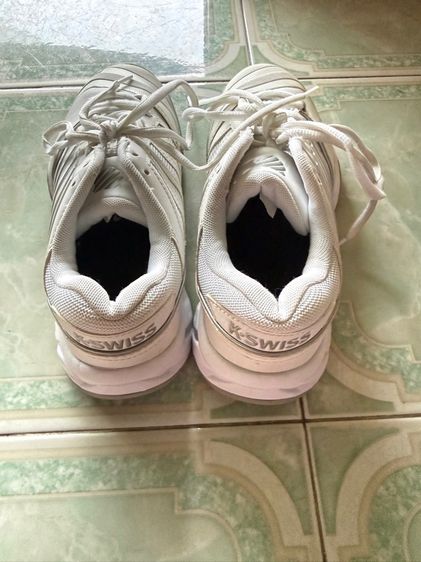 รองเท้า