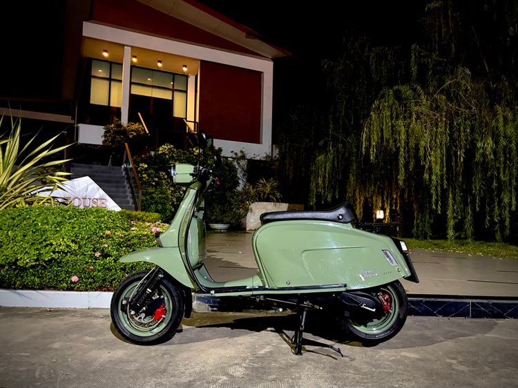 รุ่นอื่นๆ 2023 Scomadi TT200i สีเขียว