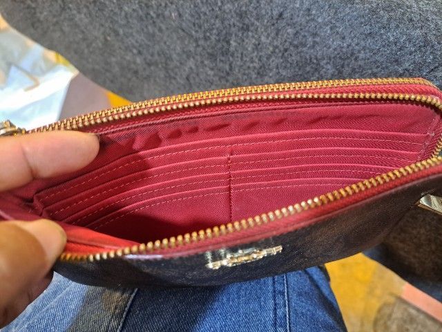 กระเป๋าตังค์coachแท้ รูปที่ 4