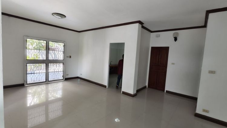 มีบางส่วน ขาย เช่า บ้านเดี่ยว มบ.นครินทร์การ์เด้น ร่มเกล้า รูปที่ 2