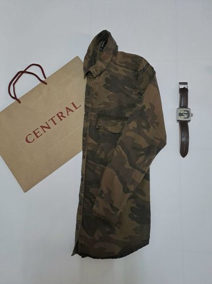 เสื้อเชิ้ตลายพรางแขนยาว ญ. แบรนด์ Stardivarius‼️ รูปที่ 3