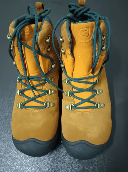  รองเท้า keen