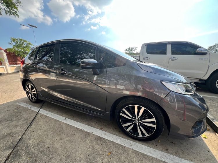 Honda Jazz 2021 1.5 RS i-VTEC Sedan เบนซิน ไม่ติดแก๊ส เกียร์อัตโนมัติ เทา รูปที่ 3