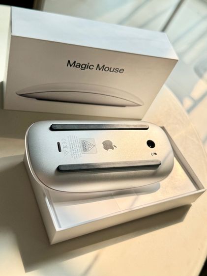 Apple Magic Mouse สีขาว ของแท้ สภาพใหม่กริ๊บ ใช้เพียง 2 ครั้ง 🤍 รุ่นชาร์จ Lightning รูปที่ 2