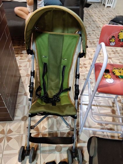 รถเข็นเด็ก เก้าอี้เสริม โต๊ะอาหาร บูสเตอร์ เสื้อคาดเอว  รูปที่ 2
