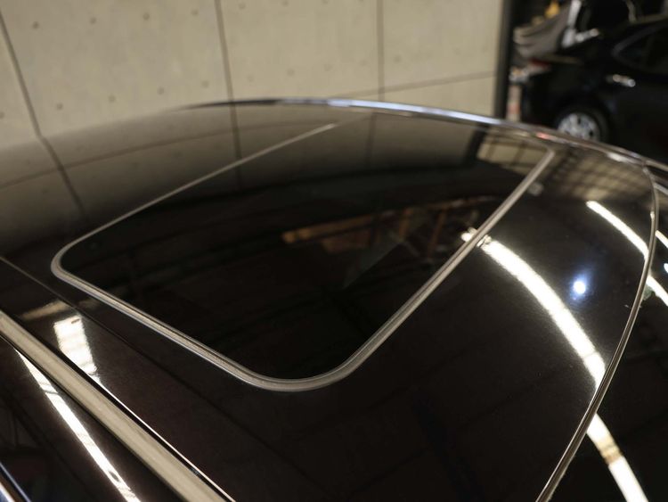 Toyota Camry 2022 2.5 HEV Premium Luxury Sedan ไฮบริด ไม่ติดแก๊ส เกียร์อัตโนมัติ ดำ รูปที่ 4