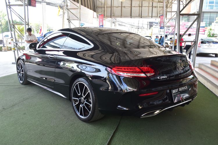Mercedes-Benz C-Class 2021 C200 Sedan เบนซิน ไม่ติดแก๊ส เกียร์อัตโนมัติ ดำ รูปที่ 4