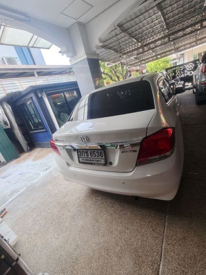 Honda Brio 2014 1.2 Amaze V Sedan เบนซิน ไม่ติดแก๊ส เกียร์อัตโนมัติ ขาว รูปที่ 4