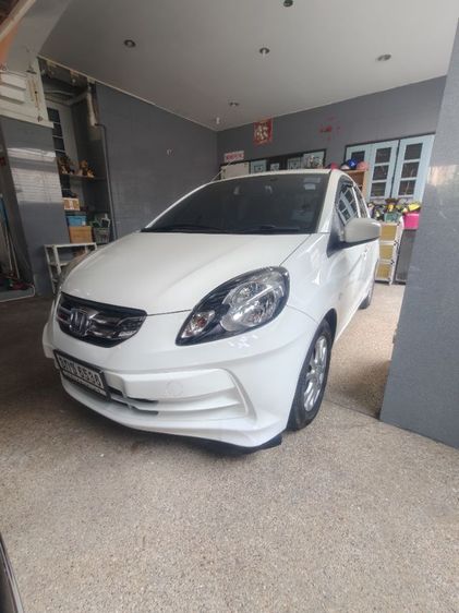 Honda Brio 2014 1.2 Amaze V Sedan เบนซิน ไม่ติดแก๊ส เกียร์อัตโนมัติ ขาว รูปที่ 2