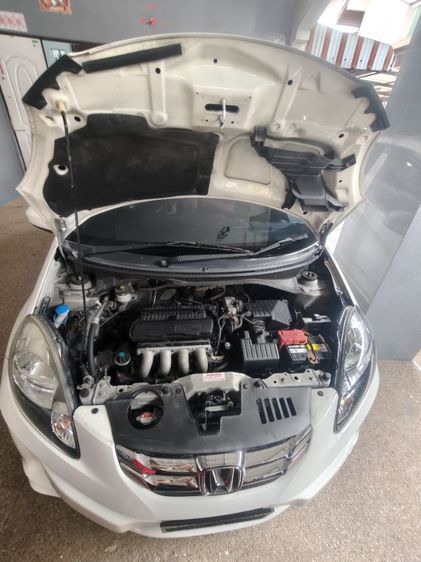 Honda Brio 2014 1.2 Amaze V Sedan เบนซิน ไม่ติดแก๊ส เกียร์อัตโนมัติ ขาว รูปที่ 3