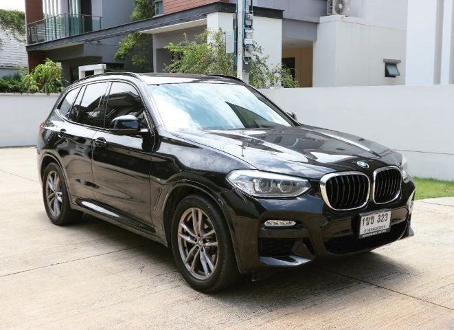 รถ BMW X3 2.0 xDrive20d 4WD สี ดำ