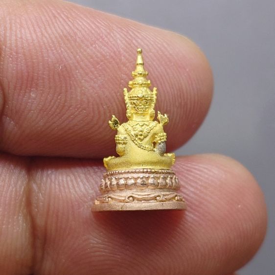 พระพุทธมหามณีรัตนปฏิมากร (พระแก้วมรกต) จำลอง ทรงเครื่องฤดูร้อน เนื้อเงินสามกษัตริย์ ขนาดสูง 1.7 เซน ฉลองสิริราชสมบัติ ครบ 60 ปี ในหลวง รัชกา รูปที่ 4