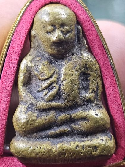 หลวงพ่อเงิน วัดบางคลาน พิมพ์ขี้ตาสามชาย