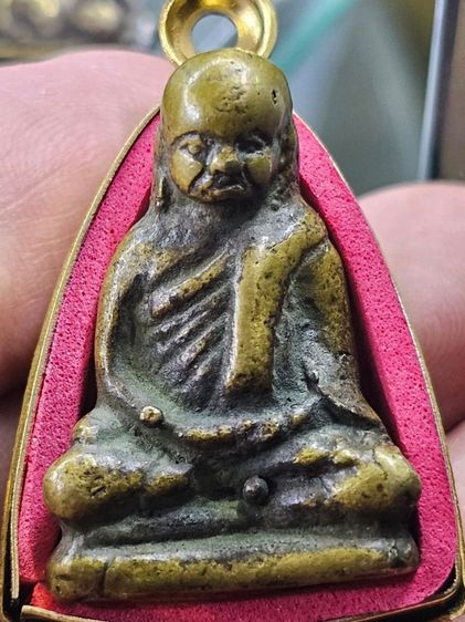 หลวงพ่อเงิน กรุวัดท่ามะไฟ พิมพ์กลาง 