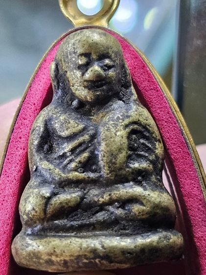 หลวงพ่อเงิน วัดบางคลาน พิมพ์ขี้ตาสามชาย 