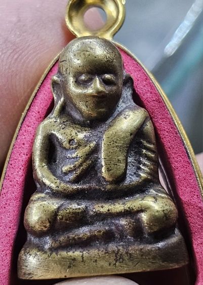 หลวงพ่อเงิน วัดบางคลาน พิมพ์นิยม ออกวัดท้ายน้ำ ปี 28