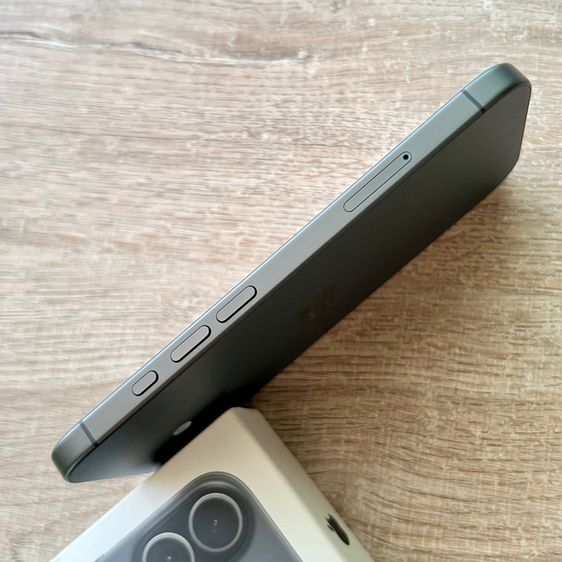 อายุ 9 วัน iPhone 17 256 ประกัน กพ.70 แบต 100 รอบชาร์จ 11 สวยไร้ตำหนิ ครบกล่อง ซื้อ AppleCarePlus ได้ รูปที่ 10