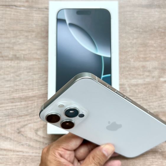 ขายเทิร์น iPhone 16 Pro Max 256 แบต 100 ประกัน เมษา 69 สวยกริ๊บเดิมๆ ใช้ถนอม ครบกล่อง รูปที่ 9