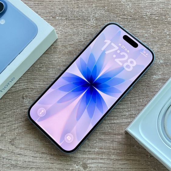 อายุ 3.5 เดือน iPhone 17 256 ประกัน ธค.69 แบต 100 สวยไร้ตำหนิ ครบกล่อง ซื้อ AppleCare ได้ รูปที่ 2