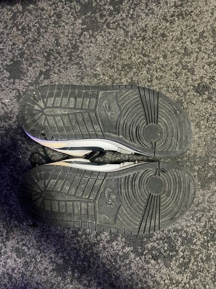 Air Jordan 1 Low SE สี Black Sundial Magic Ember ไซซ์ US9 UK8 รูปที่ 5