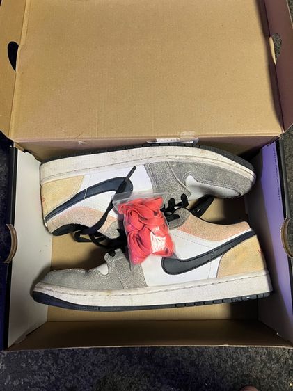 Air Jordan 1 Low SE สี Black Sundial Magic Ember ไซซ์ US9 UK8 รูปที่ 6