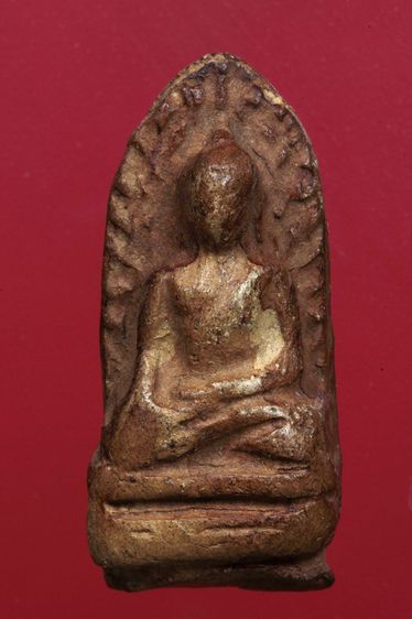 พระรอดลำพูนสวยๆค่ะเก่าค่ะ