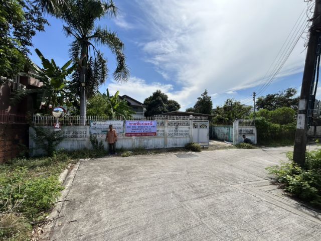 ขายบ้านเดี่ยวพื้นที่ 200 ตารางวาหมู่บ้านเศรษฐกิจบางแค