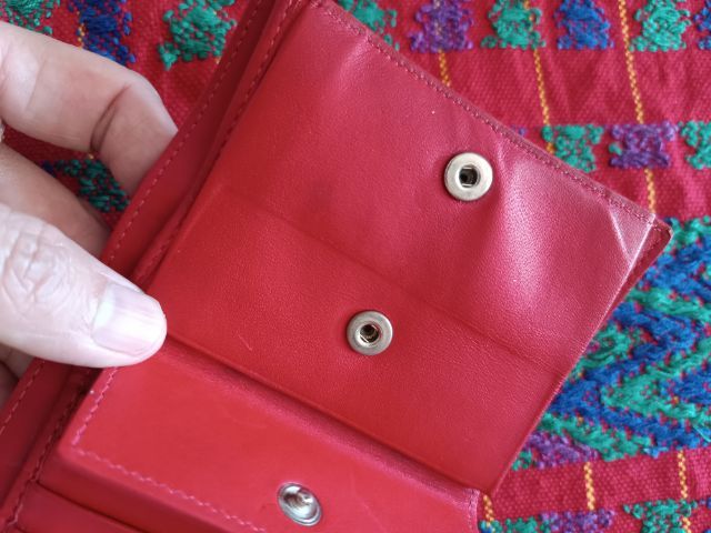 กระเป๋าตังค์ใบสั้น Christian Louboutinมือสองของแท้ รูปที่ 10