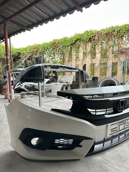 กันชนหน้าพร้อมกระจังซีวิคFc แท้ติดรถ รูปที่ 2