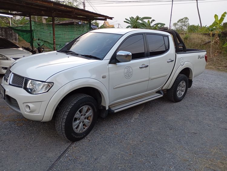 Mitsubishi Triton 2013 2.4 CNG Pickup เบนซิน NGV เกียร์ธรรมดา ขาว รูปที่ 2