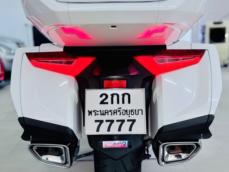 Honda New Goldwing DCT รุ่นTop สีขาว ปี23 รุ่นปัจจุบันกล่องท้ายใหญ่แล้ว 29xxxkm  คู่มือบุ้คเซอร์วิสครบ คันนี้สภาพเหมือนใหม่  รูปที่ 9