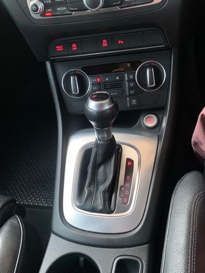 Audi Audi Q3  2017 2.0 TFSI Quattro 4WD Utility-car เบนซิน ไม่ติดแก๊ส เกียร์อัตโนมัติ ขาว รูปที่ 4