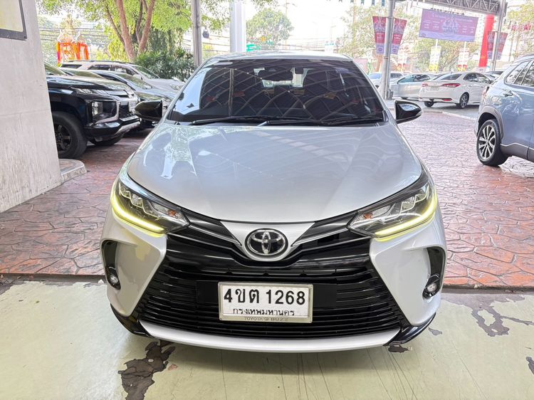 Toyota Yaris ATIV 2020 1.2 Sport Premium Sedan เบนซิน ไม่ติดแก๊ส เกียร์อัตโนมัติ ขาว รูปที่ 2