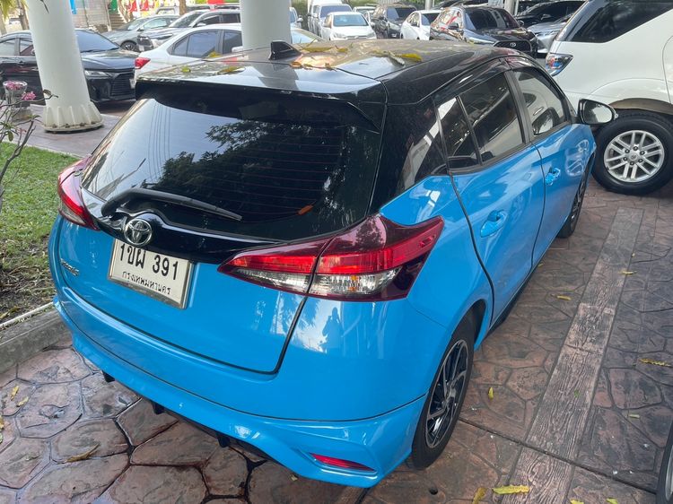 Toyota Yaris 2020 1.2 Sport Premium Sedan เบนซิน ไม่ติดแก๊ส เกียร์อัตโนมัติ หลากสี รูปที่ 4