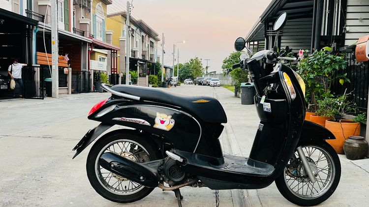 รถจักรยานยนต์ Scoopy i ปี 2014 รูปที่ 4