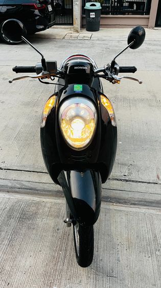 รถจักรยานยนต์ Scoopy i ปี 2014