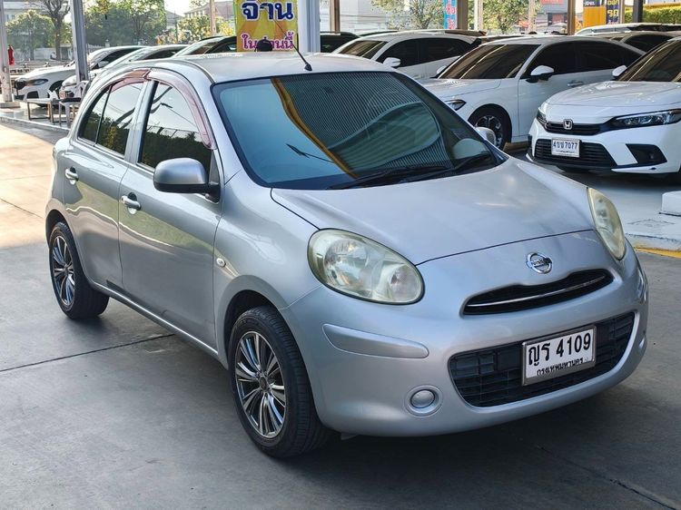 รถ Nissan March 1.2 E สี เทา