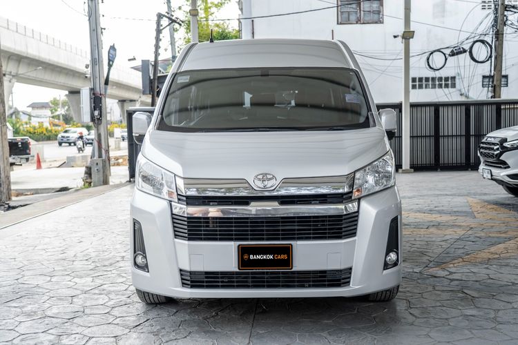 Toyota Commuter 2020 2.8 Van ดีเซล เกียร์อัตโนมัติ เทา รูปที่ 3