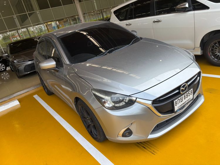 รถ Mazda Mazda 2 1.3 SP สี เทา