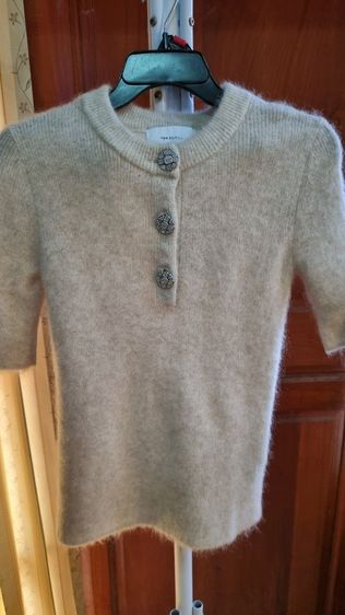 เสื้อไหมพรม ขนฟู แบรนHandM มือ1 ไม่แกะป้าย