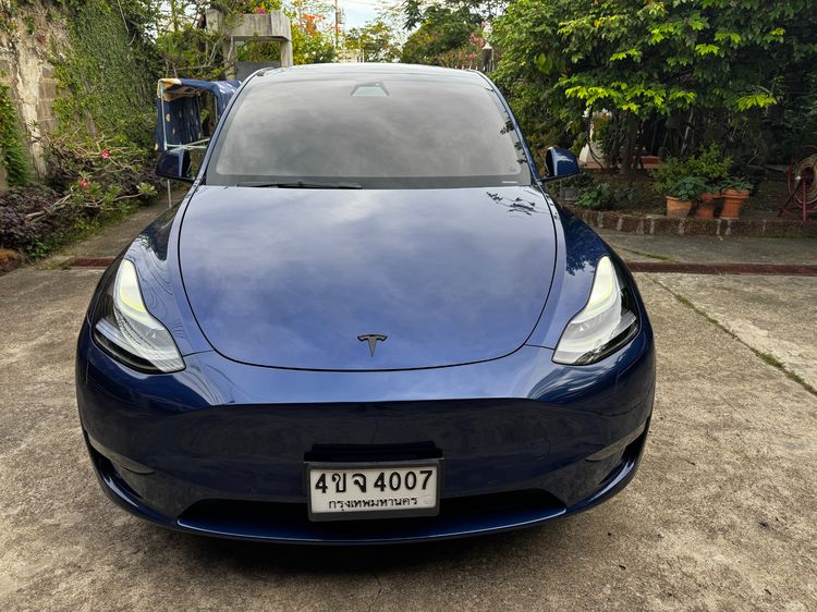 รถ Tesla Model Y Long Range AWD สี น้ำเงิน