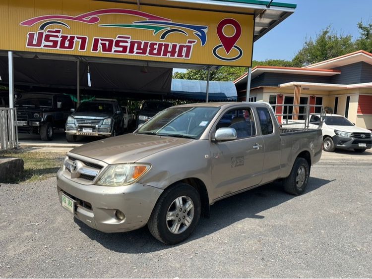 รถ Toyota Hilux Vigo 2.5 G สี บรอนซ์ทอง