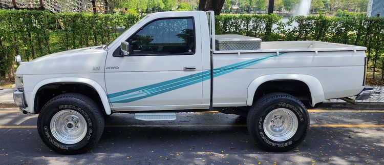 Nissan BIG-M 1995 2.5 Super GL Pickup ดีเซล เกียร์ธรรมดา ขาว รูปที่ 2